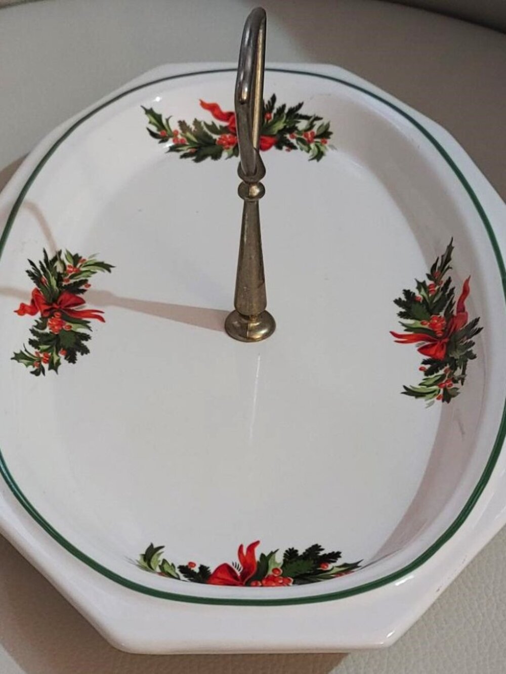 Pfaltzgraff Hollyberry & Ribbon Green Trim Center Handle Oblong Tidbit Tray 12x8
